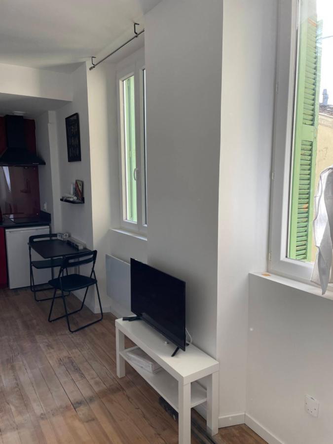 Apartment Proche Centre Et Gare Lourdes