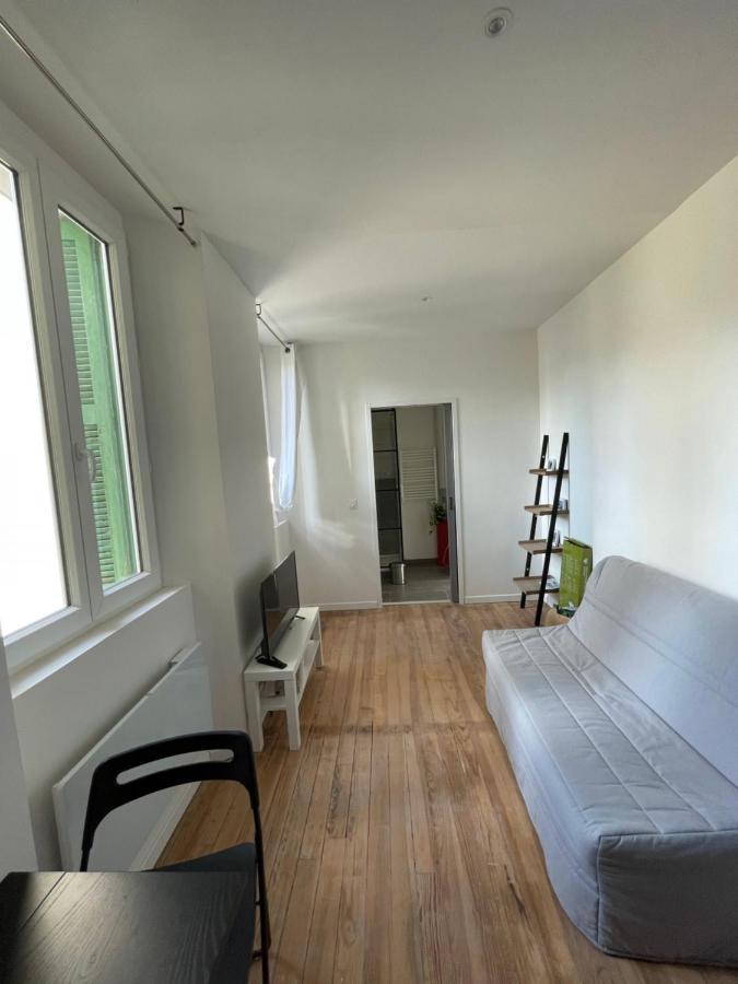 Apartment Proche Centre Et Gare Lourdes