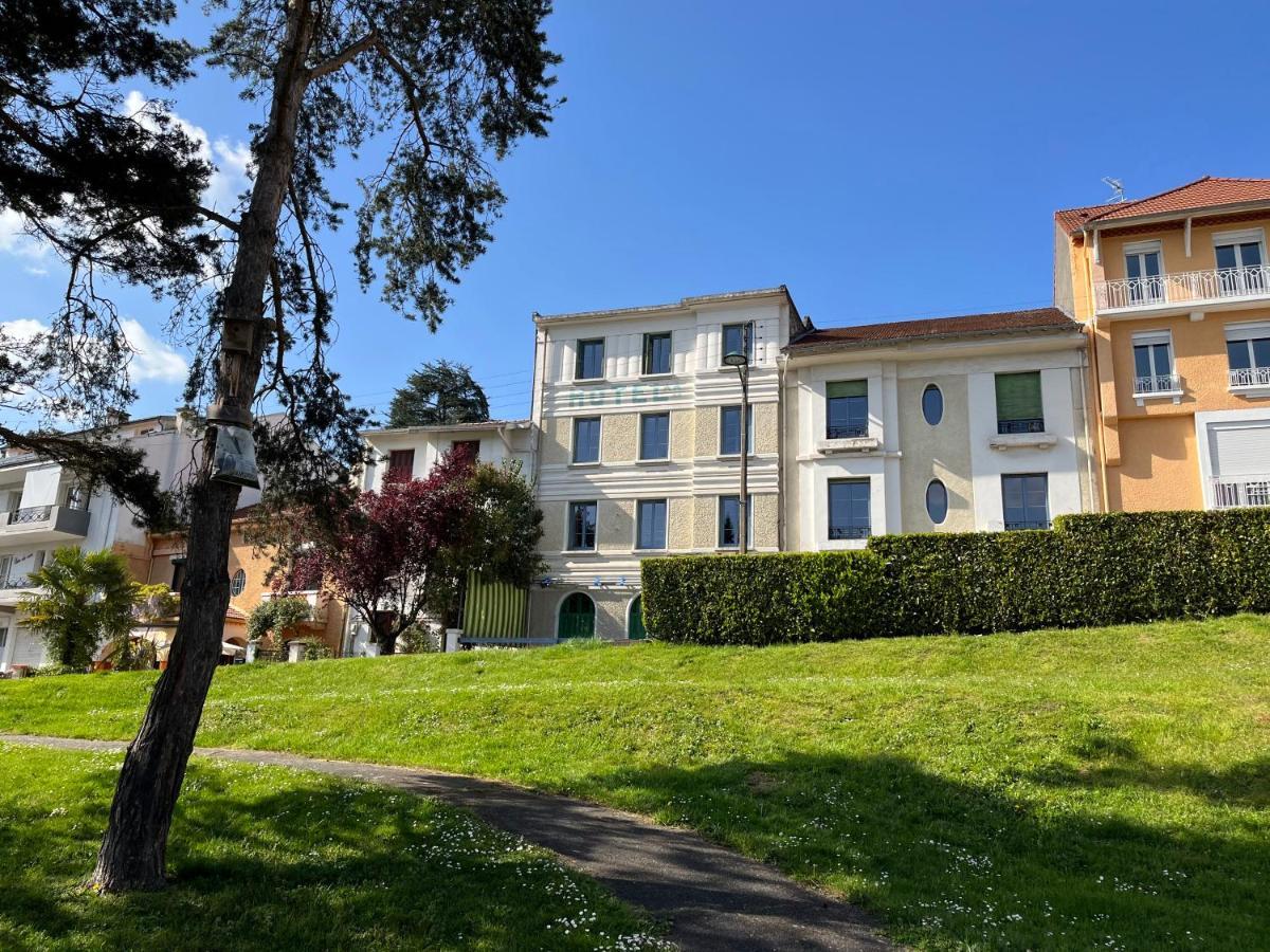Apartment Proche Centre Et Gare Lourdes